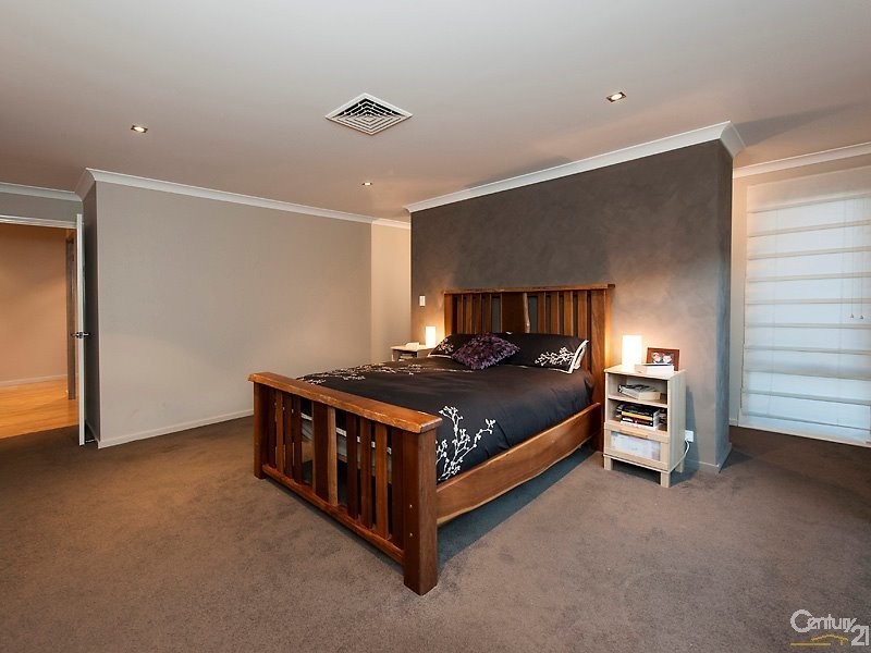 22 Nepean Turn, Millbridge WA 6232