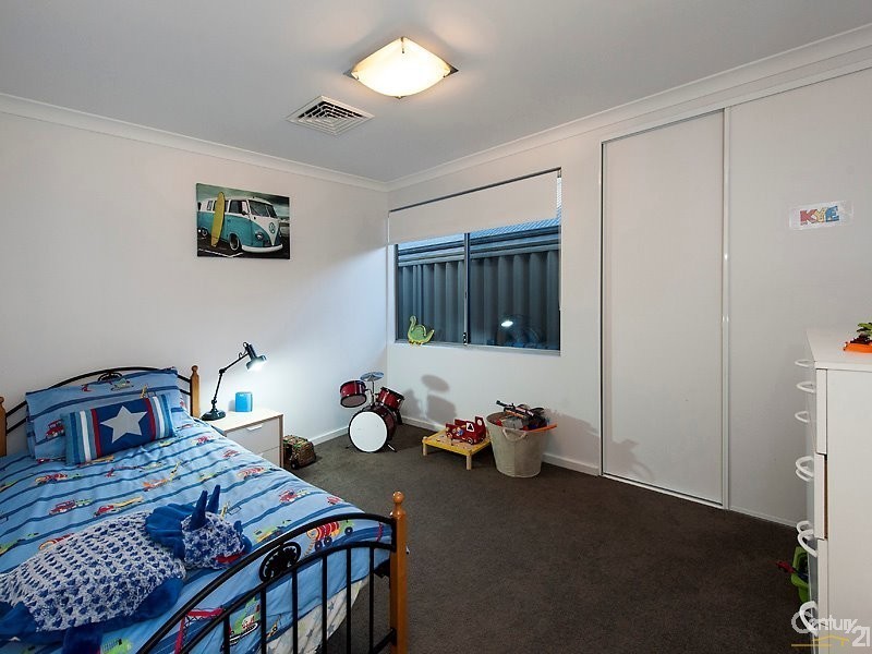 22 Nepean Turn, Millbridge WA 6232