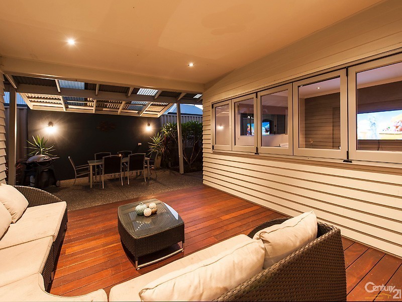 22 Nepean Turn, Millbridge WA 6232