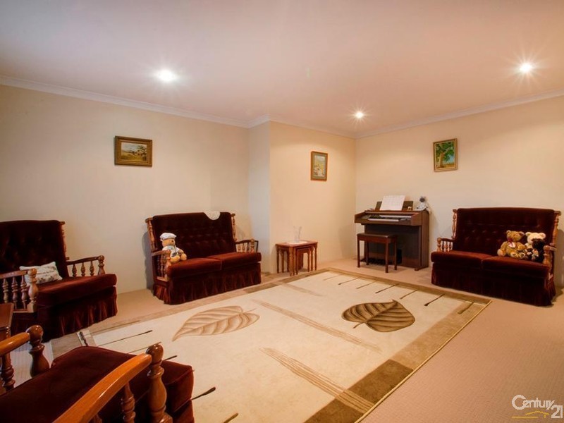 11 Lusitano Avenue, Eaton WA 6232