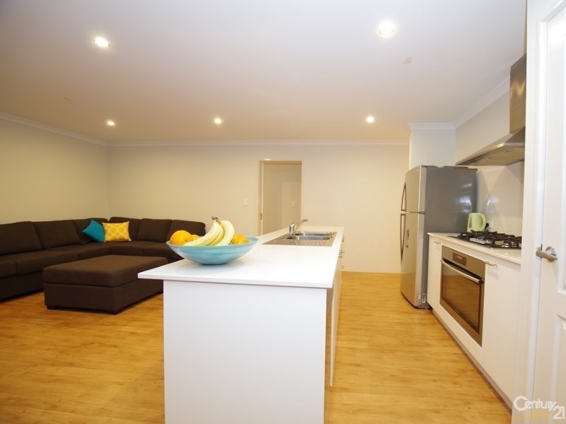 13 Advance Road, Dalyellup WA 6230