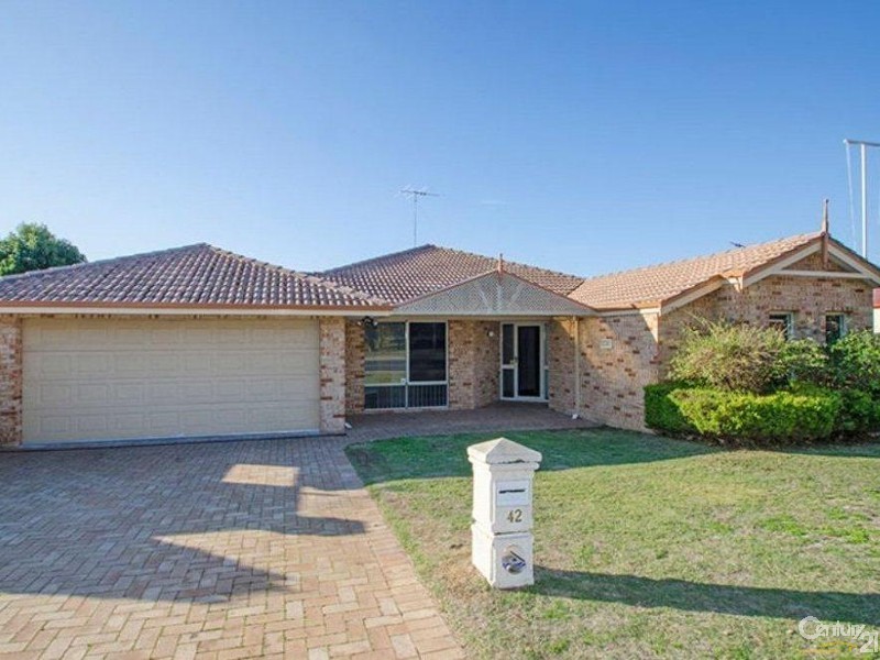 42 Somerville Drive, College Grove WA 6230