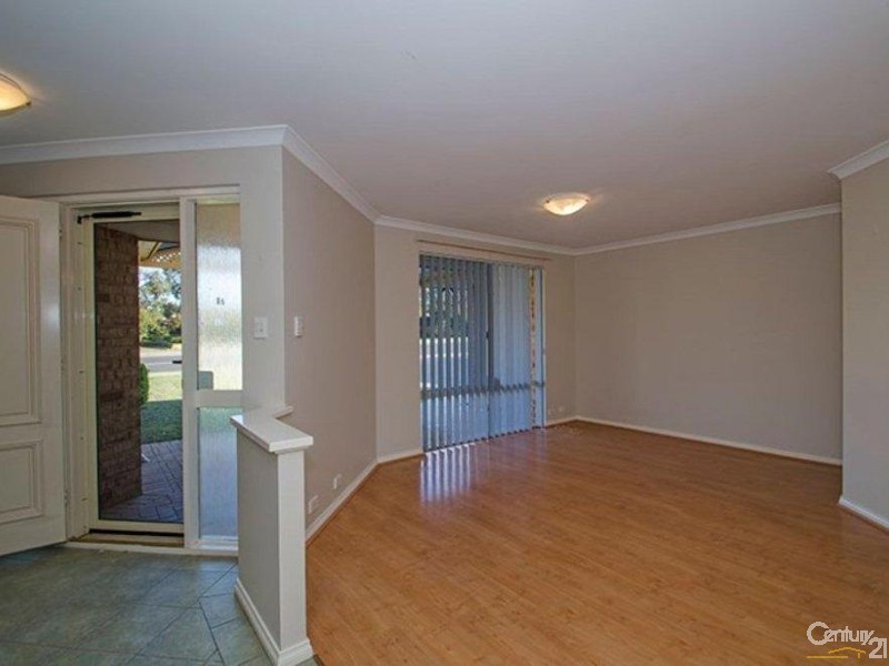 42 Somerville Drive, College Grove WA 6230