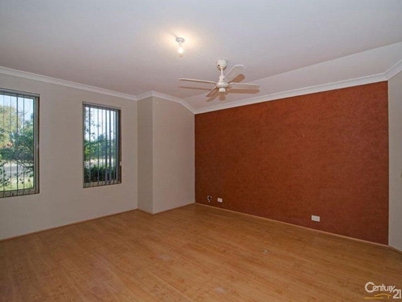 42 Somerville Drive, College Grove WA 6230