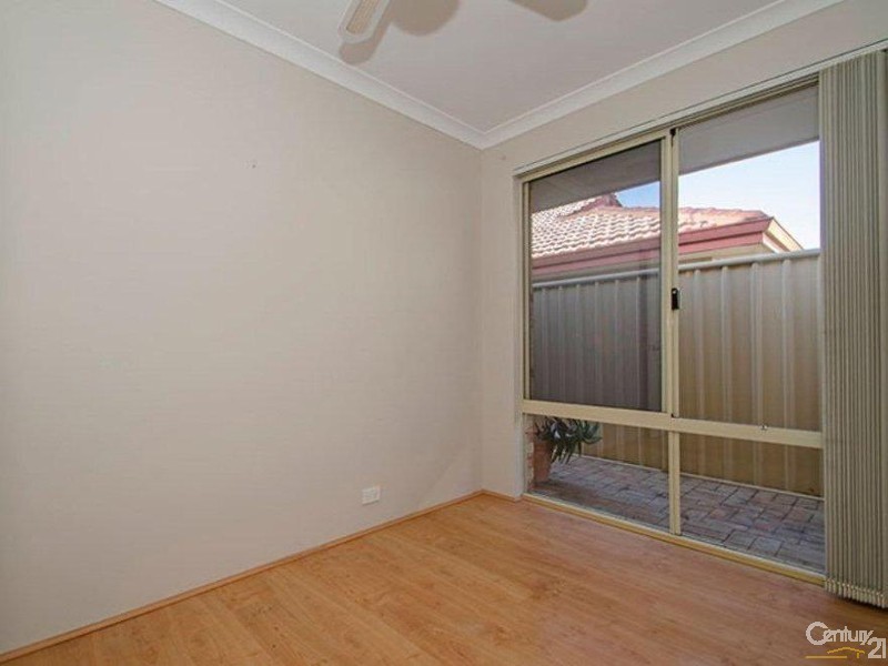 42 Somerville Drive, College Grove WA 6230