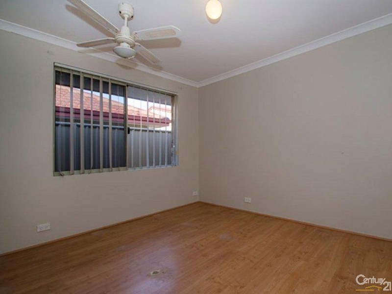 42 Somerville Drive, College Grove WA 6230