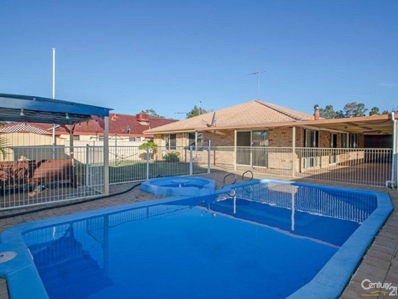 42 Somerville Drive, College Grove WA 6230