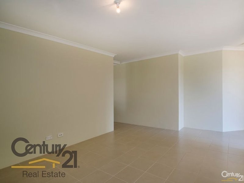 34 Nepean Turn, Millbridge WA 6232