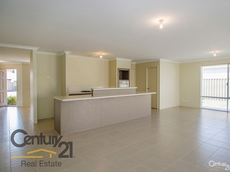 34 Nepean Turn, Millbridge WA 6232
