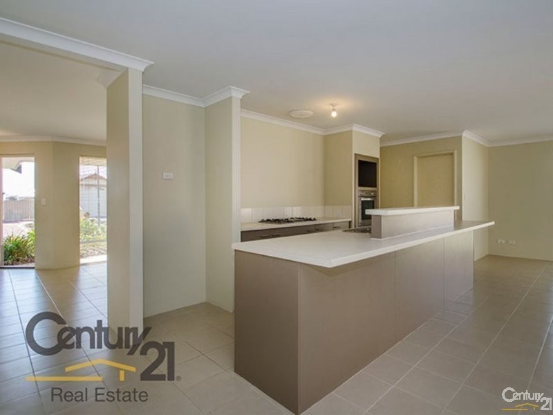 34 Nepean Turn, Millbridge WA 6232