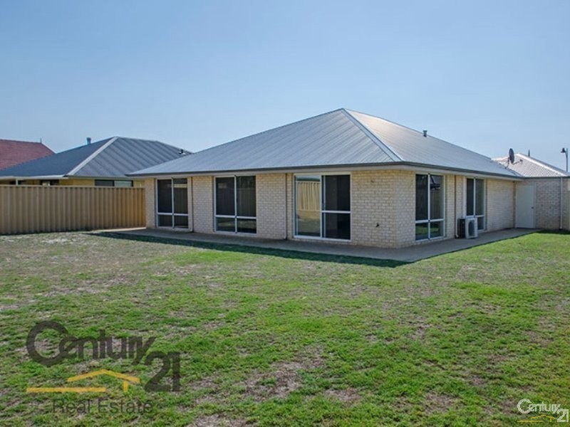 34 Nepean Turn, Millbridge WA 6232