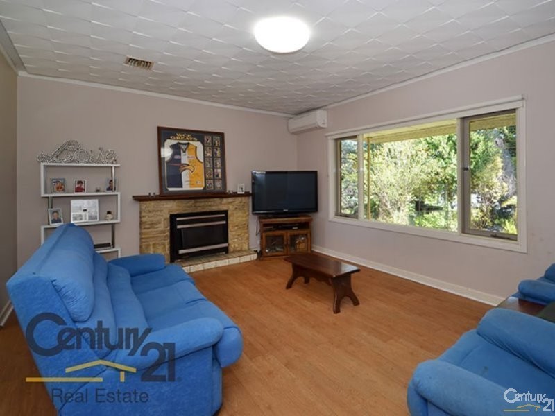 9 Crowd Road, Gelorup WA 6230