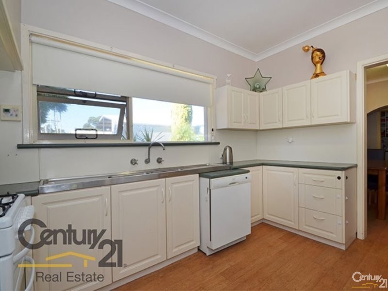 9 Crowd Road, Gelorup WA 6230