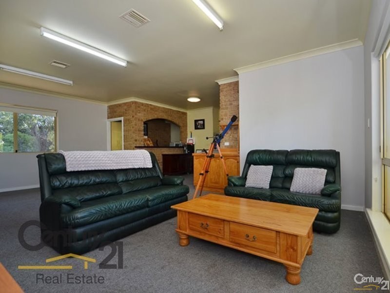 9 Crowd Road, Gelorup WA 6230