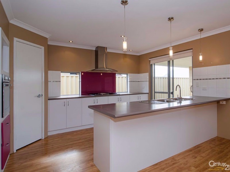 3 Kambany Approach, Dalyellup WA 6230