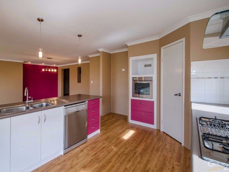 3 Kambany Approach, Dalyellup WA 6230