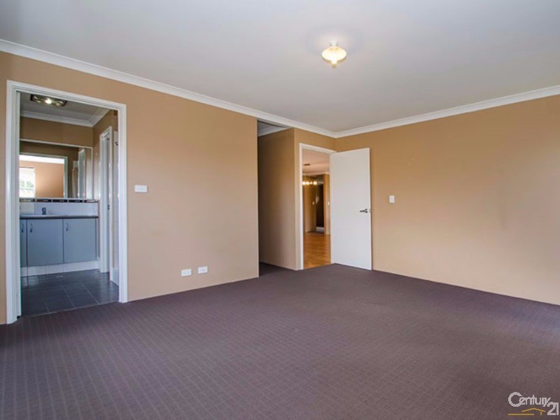 3 Kambany Approach, Dalyellup WA 6230
