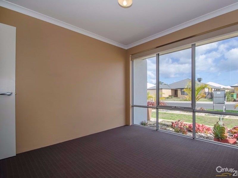 3 Kambany Approach, Dalyellup WA 6230
