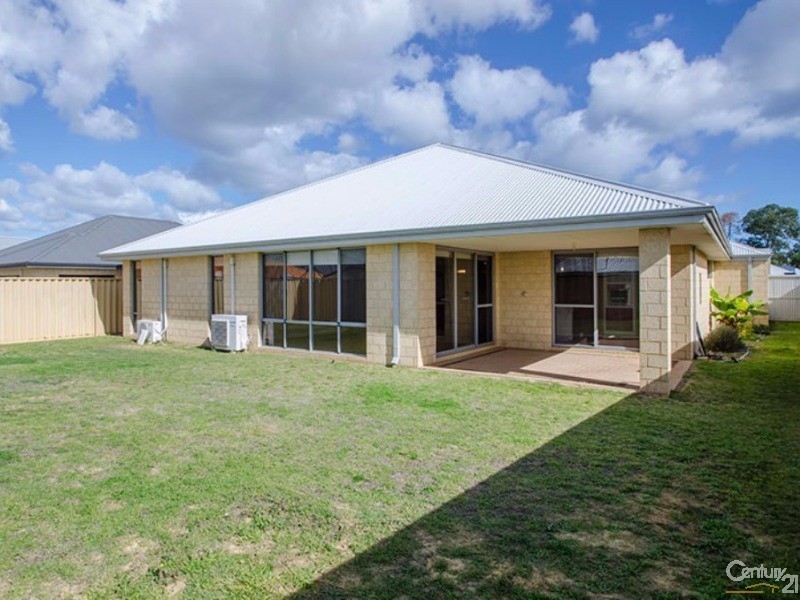 3 Kambany Approach, Dalyellup WA 6230