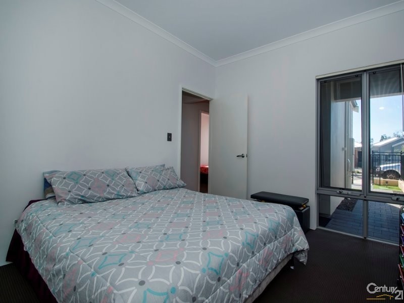 61 Quealum Way, Dalyellup WA 6230