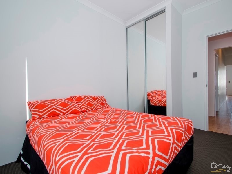 61 Quealum Way, Dalyellup WA 6230