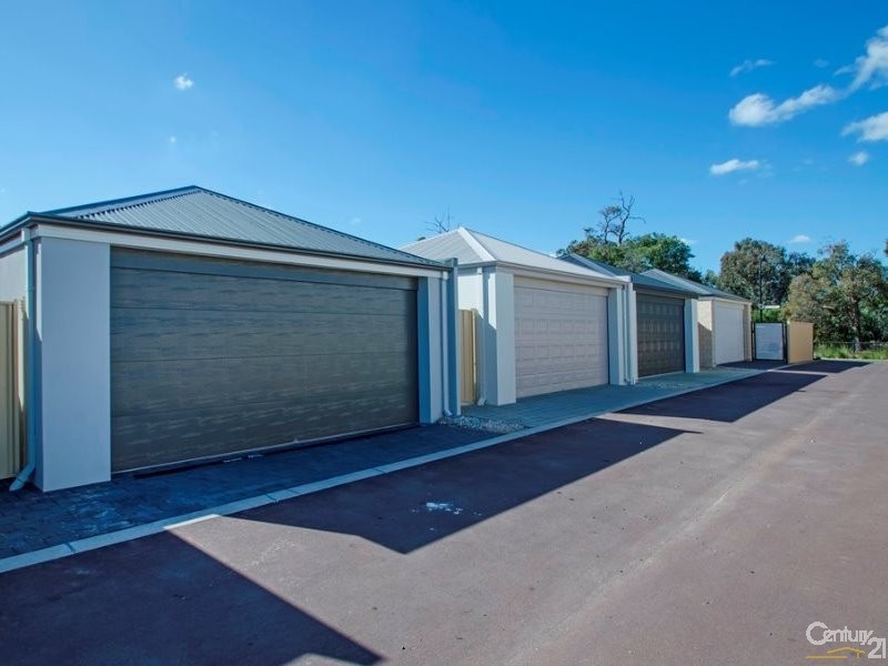 61 Quealum Way, Dalyellup WA 6230