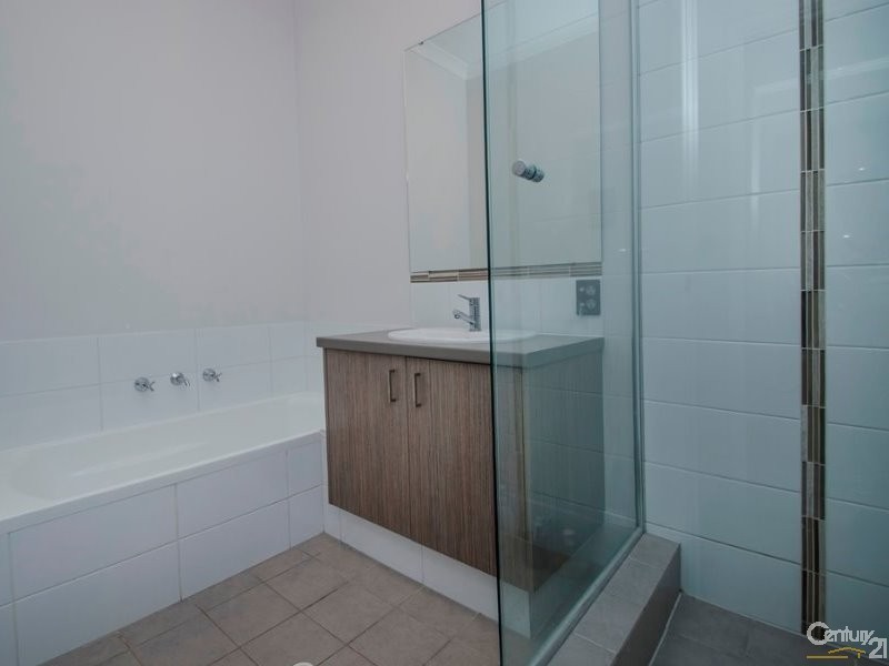 61 Quealum Way, Dalyellup WA 6230