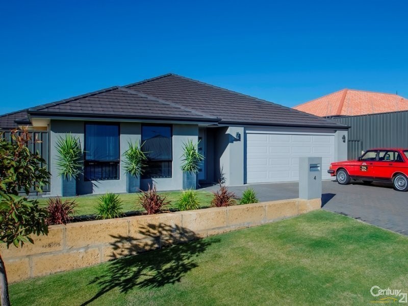 4 Sadler Circuit, Australind WA 6233
