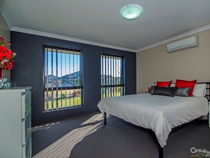 4 Sadler Circuit, Australind WA 6233