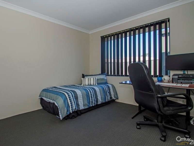 4 Sadler Circuit, Australind WA 6233