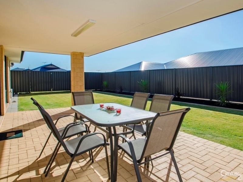 4 Sadler Circuit, Australind WA 6233