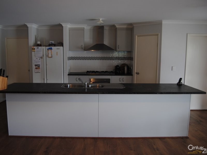 14 Irwin Street, Collie WA 6225