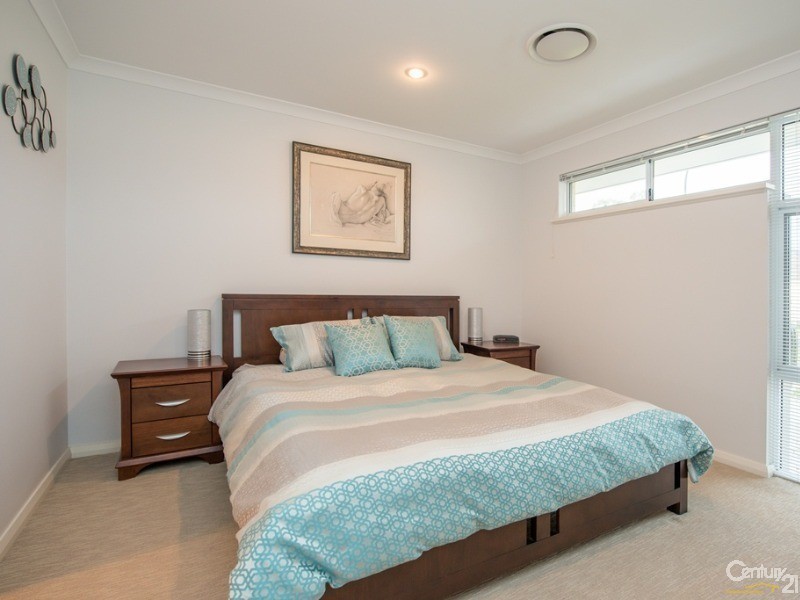 12 Jade Crescent, Dalyellup WA 6230
