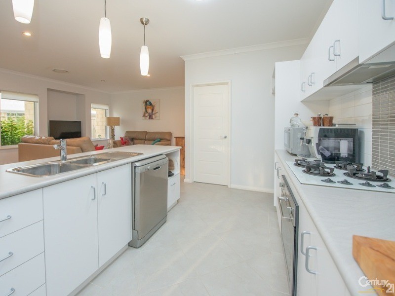 12 Jade Crescent, Dalyellup WA 6230