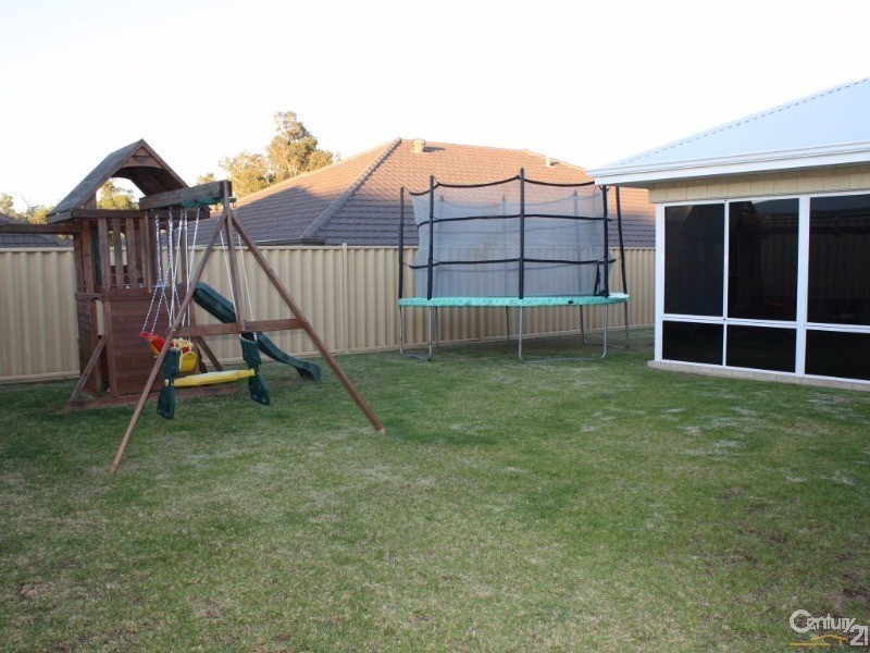 10 Athena Street, Dalyellup WA 6230