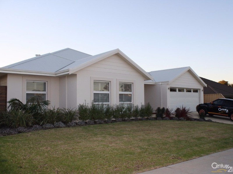 10 Athena Street, Dalyellup WA 6230