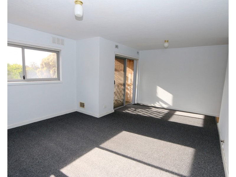 19/2 Rand Court, Withers WA 6230