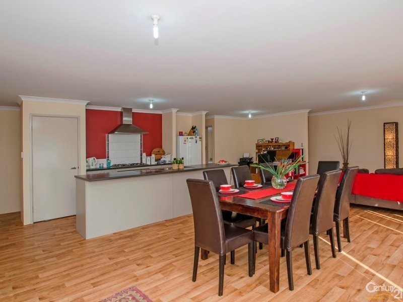 27 Pluto Drive, Australind WA 6233