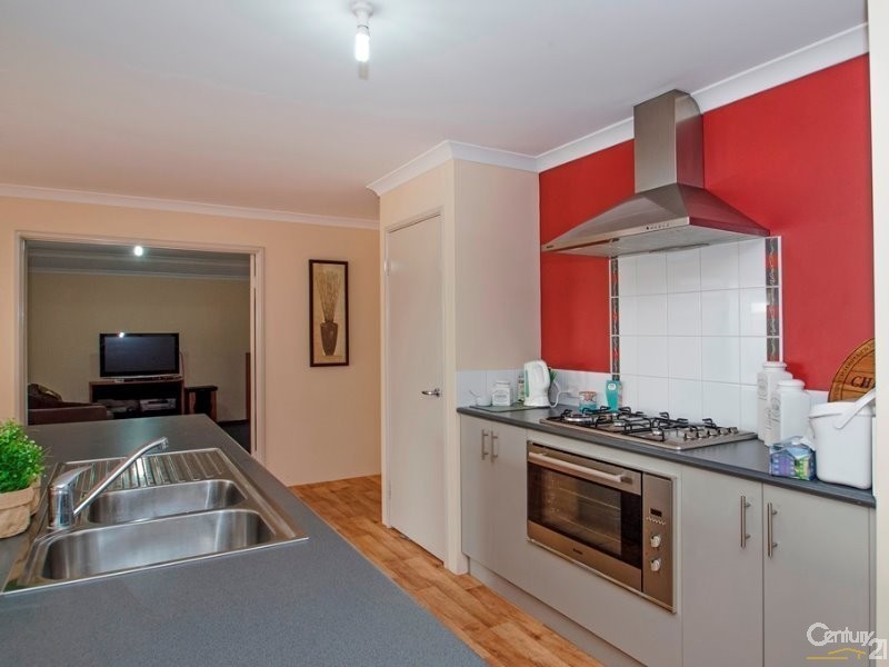 27 Pluto Drive, Australind WA 6233