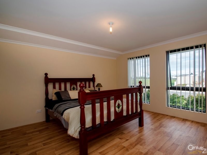 27 Pluto Drive, Australind WA 6233