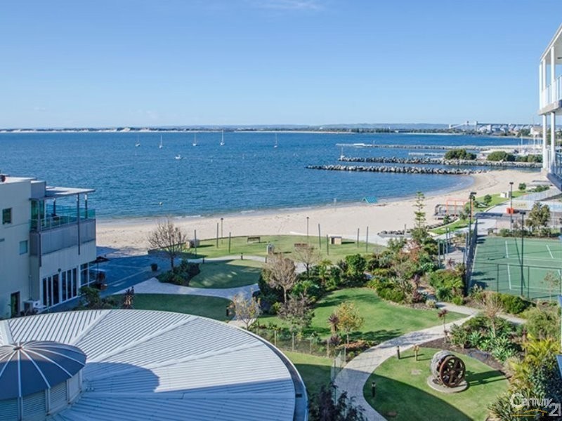 30/11 Casuarina Drive, Bunbury WA 6230