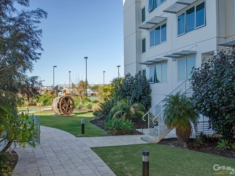 30/11 Casuarina Drive, Bunbury WA 6230