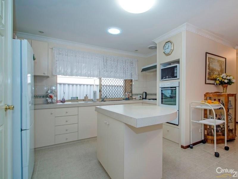 18 Shenton Street, East Bunbury WA 6230