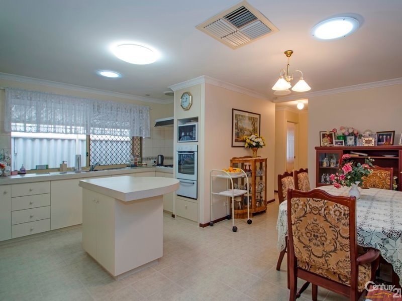 18 Shenton Street, East Bunbury WA 6230