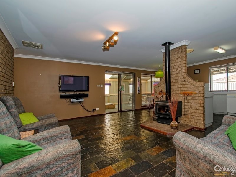 32 Waterwitch Street, Carey Park WA 6230