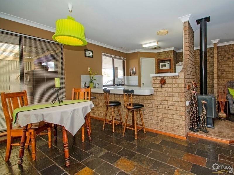 32 Waterwitch Street, Carey Park WA 6230