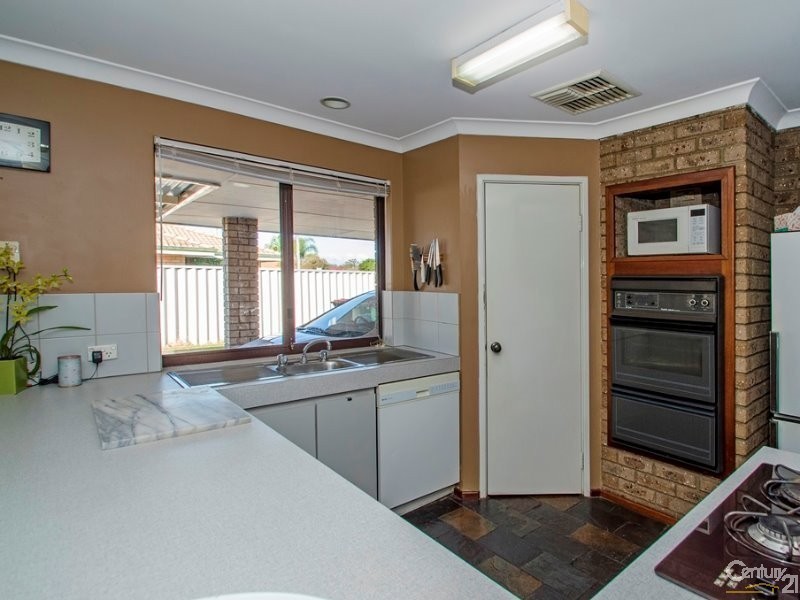 32 Waterwitch Street, Carey Park WA 6230