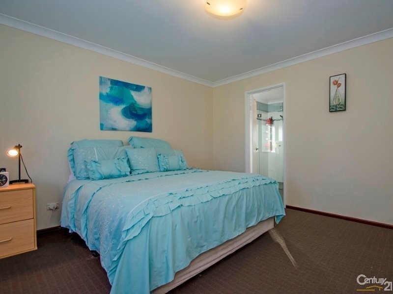 32 Waterwitch Street, Carey Park WA 6230