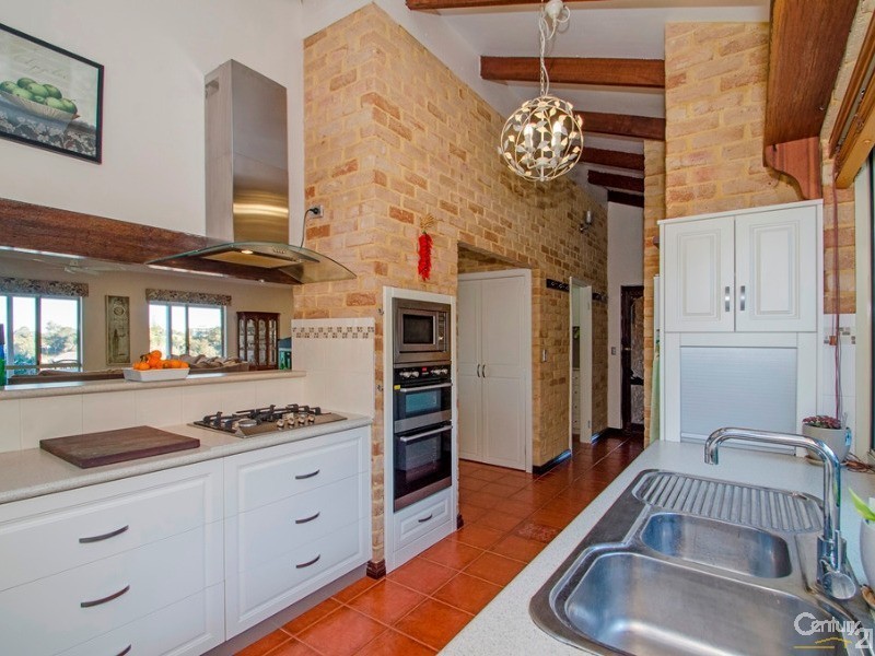 8 Crocker Place, Australind WA 6233