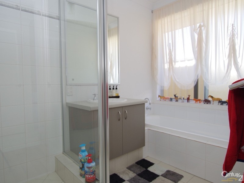 10 Werloo Approach, Capel WA 6271